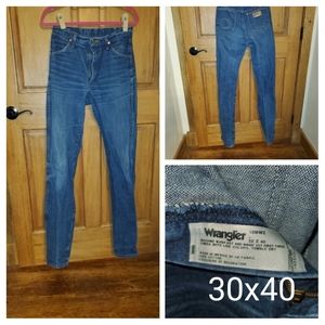 Wrangler rigid jeans.